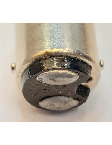 Lámpara auto/camion 32x16mm 24v 5w Bay15d