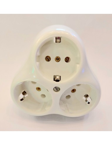 Enchufe empotrado 3 tomas color blanco