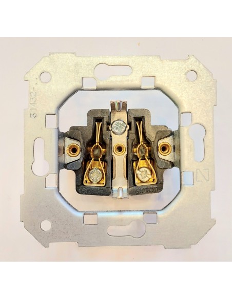 31432 mecanismo enchufe con toma de tierra simon