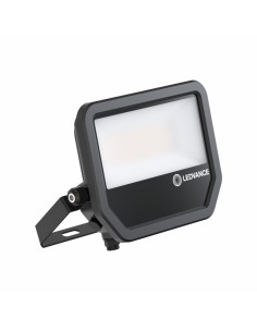 Ledvance floodlight performance class foco exterior color...