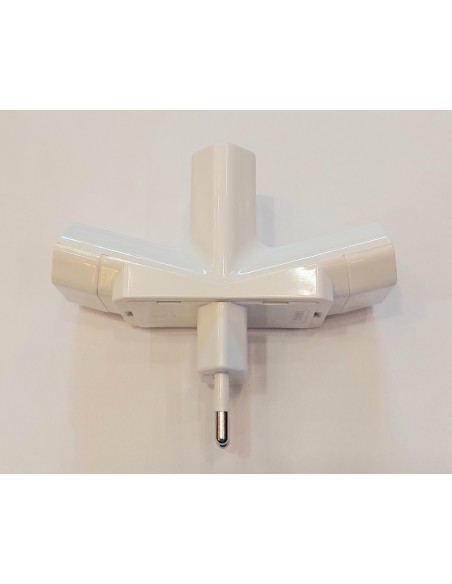 FAMATEL 1202 ADAPTADOR TRIPLE SIN TOMA DE TIERRA