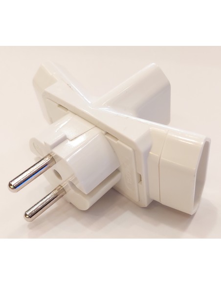 FAMATEL 1202 ADAPTADOR TRIPLE SIN TOMA DE TIERRA